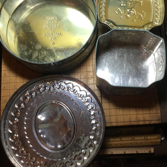 Vintage Coordinated Metal Tin Boxes Soft Blue White Cameo Jasperware Look - Picture 4 of 11